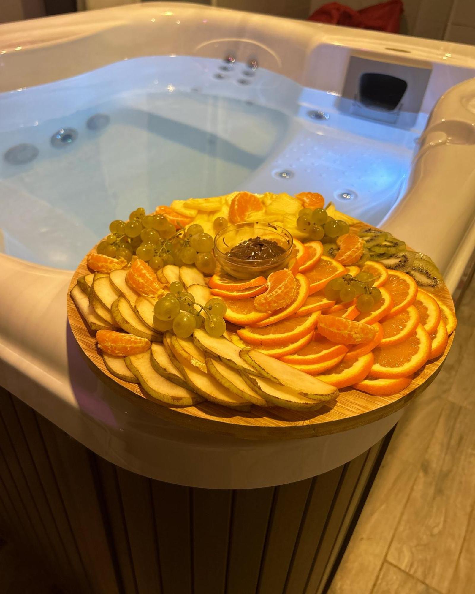 Villa Jacuzzi privé à conflans Exterior foto